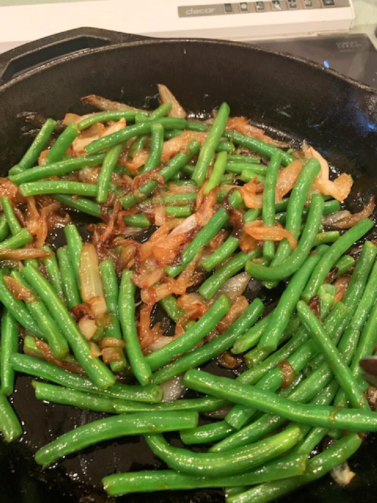 Green Beans with Bacon and Caramelized Onions