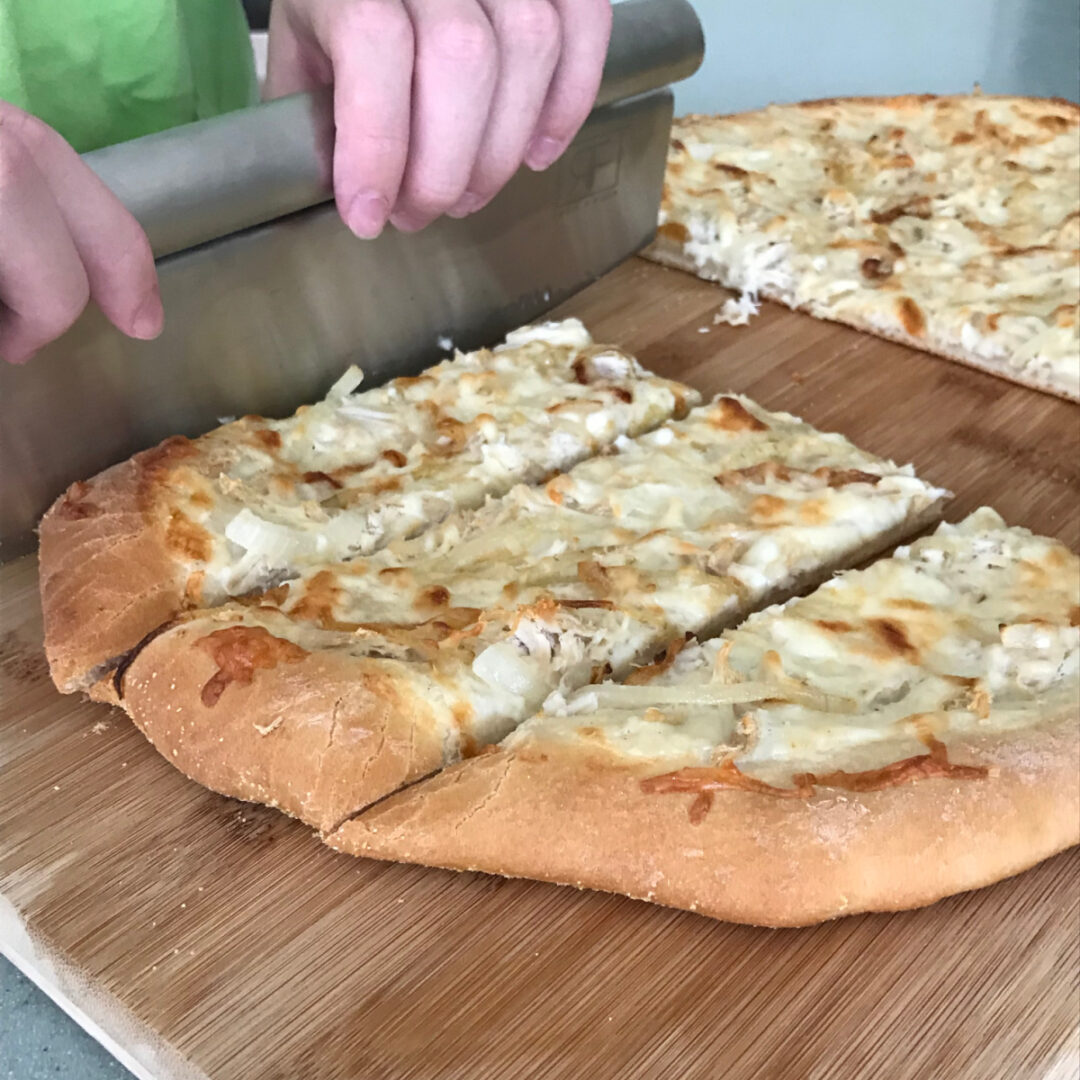 Roasted Garlic and Chicken White Pizza